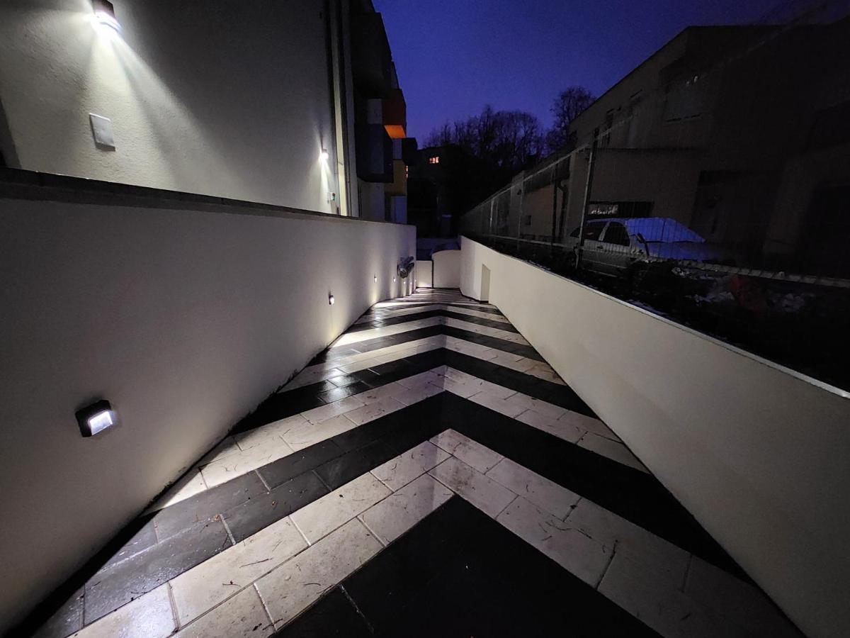 Apartman 18 Aparthotel Debrecen Luaran gambar