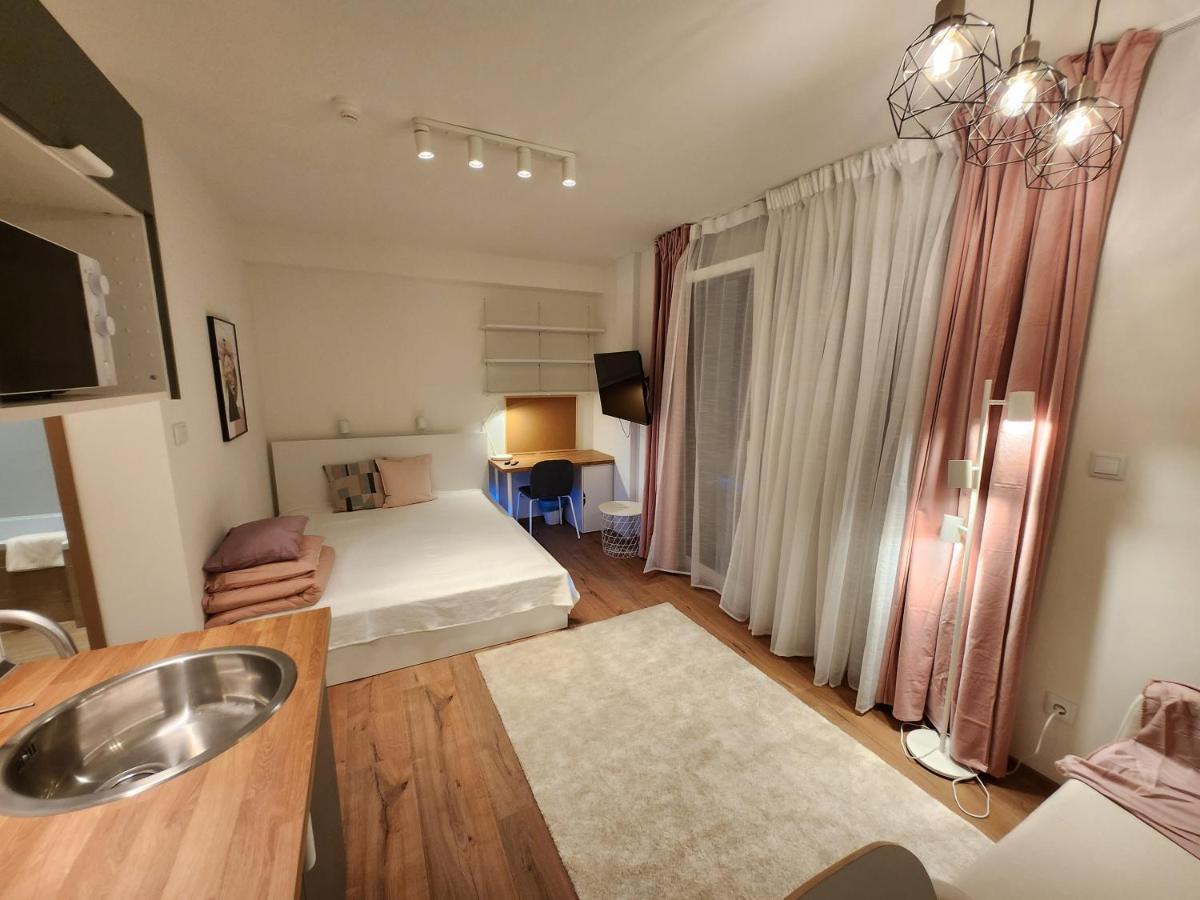 Apartman 18 Aparthotel Debrecen Luaran gambar