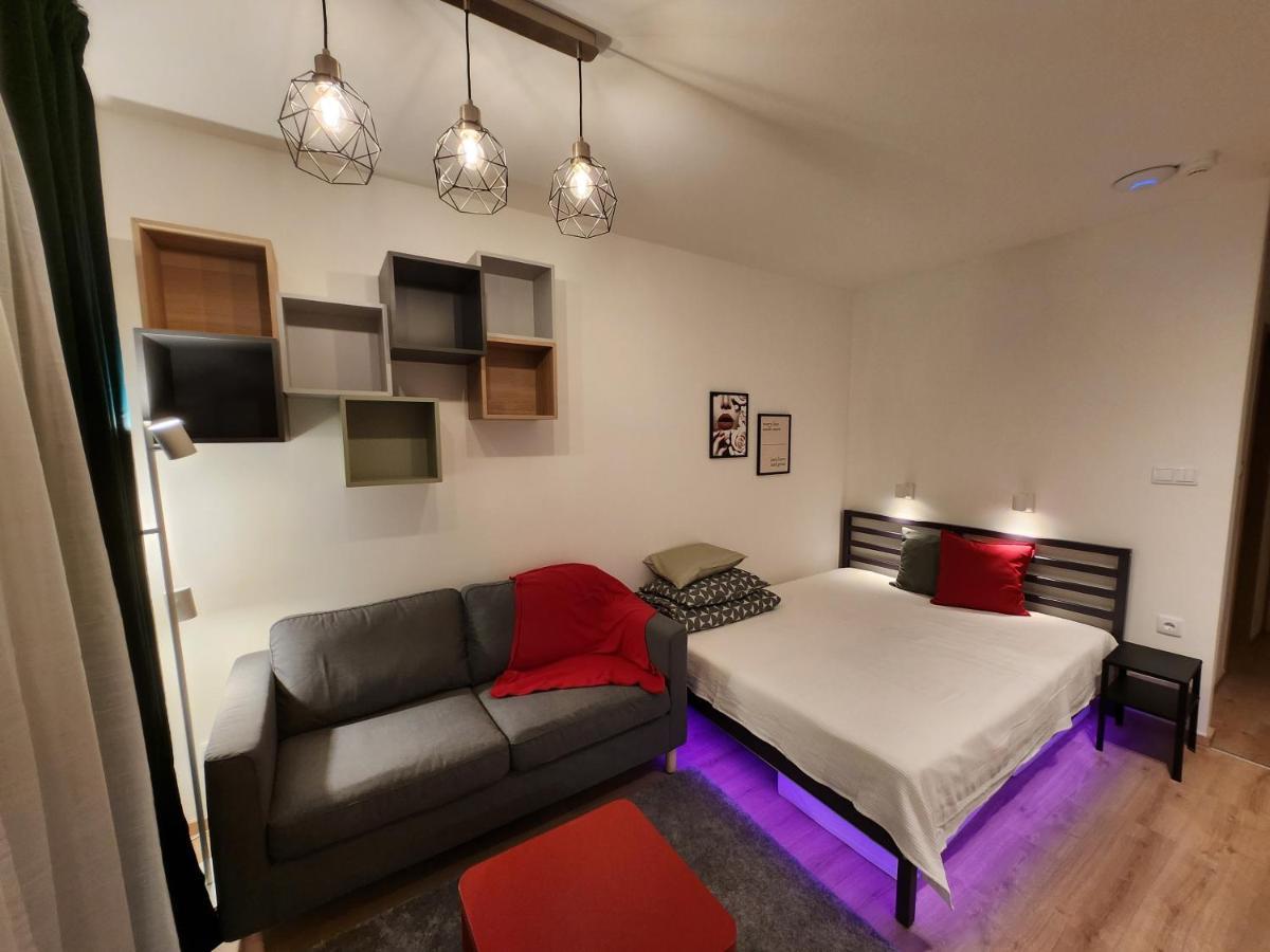 Apartman 18 Aparthotel Debrecen Luaran gambar