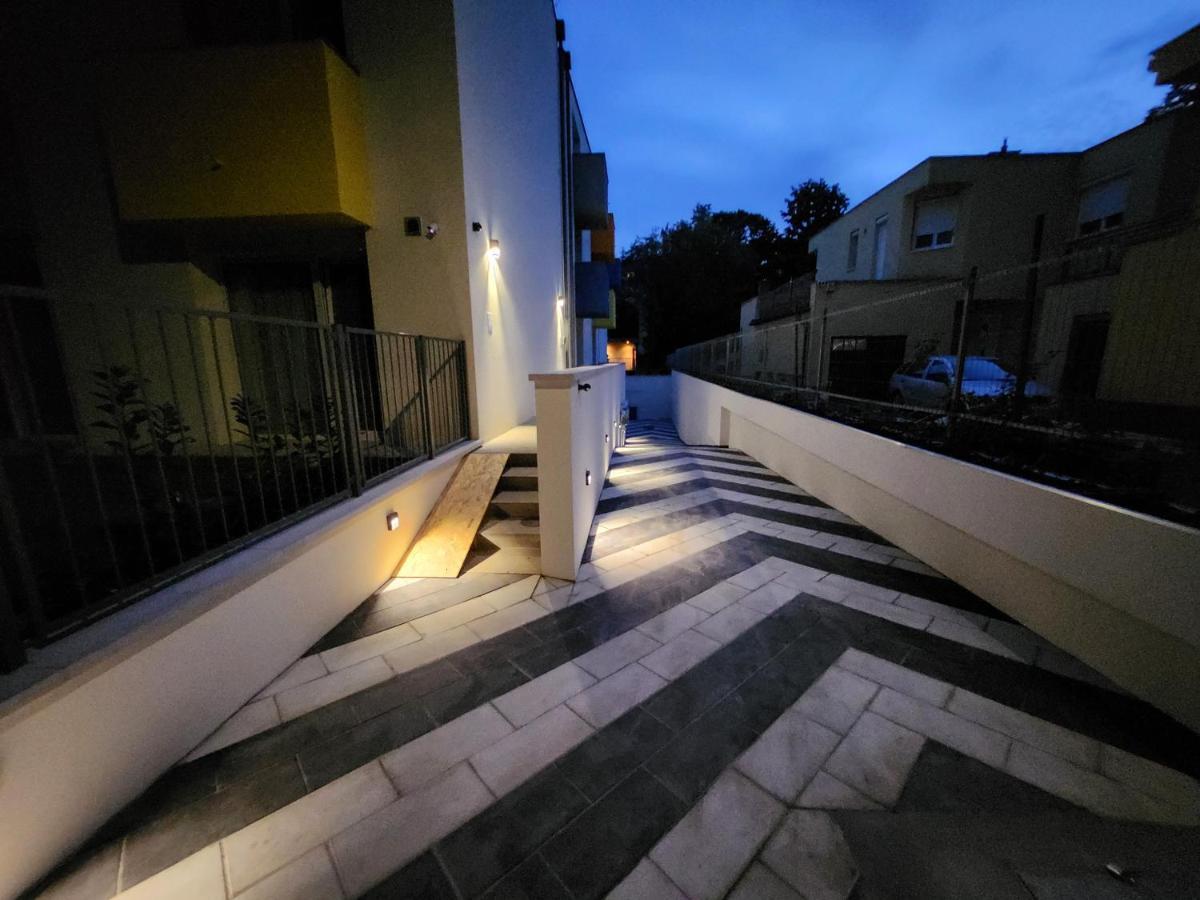 Apartman 18 Aparthotel Debrecen Luaran gambar