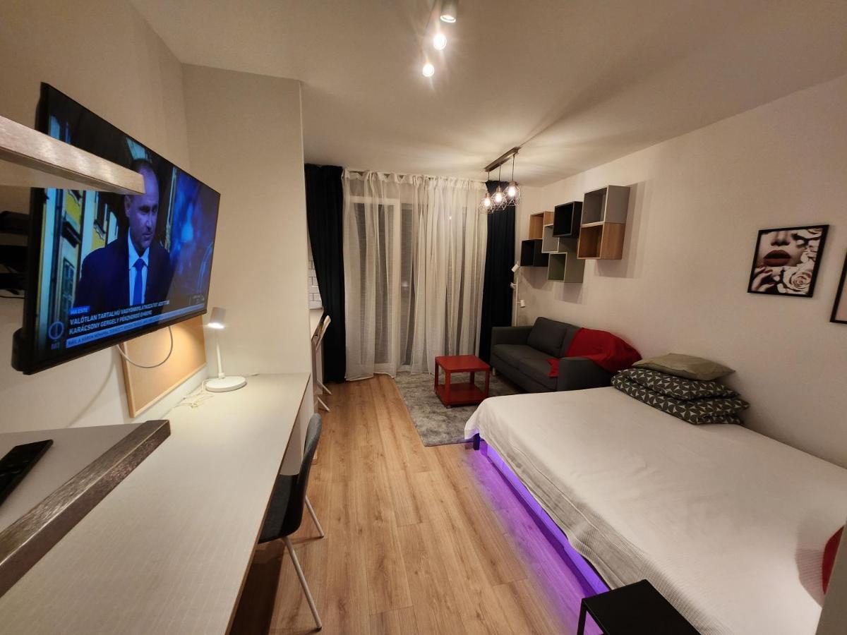 Apartman 18 Aparthotel Debrecen Luaran gambar