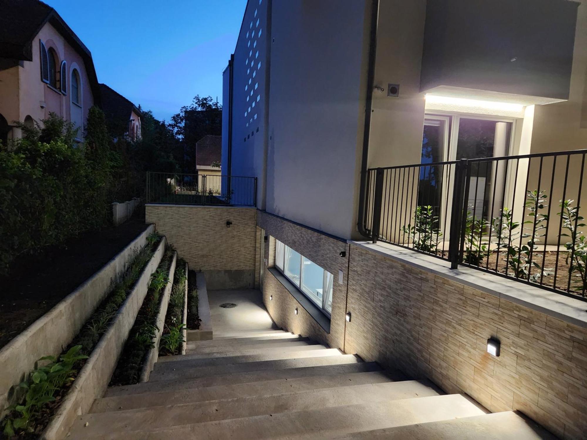 Apartman 18 Aparthotel Debrecen Luaran gambar